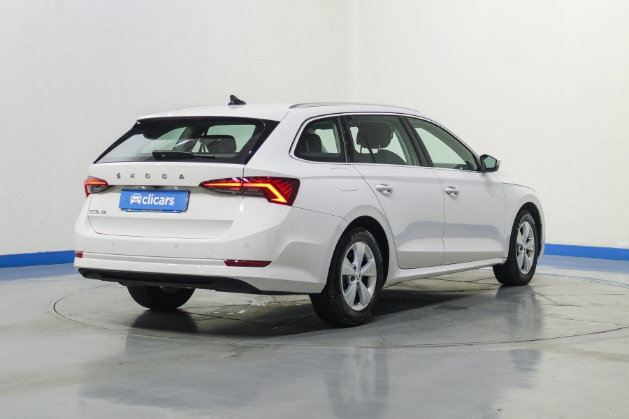 Skoda Octavia Diésel Combi 2.0 TDI 110kW(150CV) DSG Ambition 5