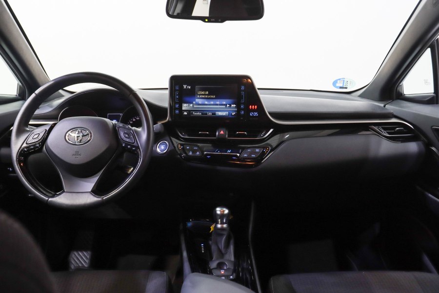 Toyota C-HR Híbrido 1.8 125H Advance 12