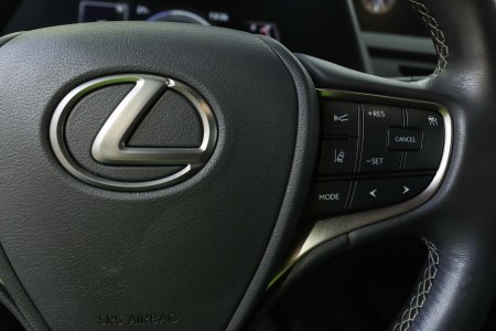 Lexus UX Híbrido 2.0 250h Business 23