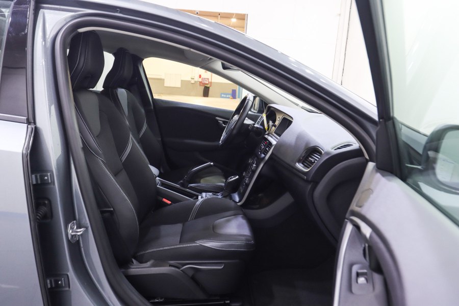 Volvo V40 Diésel V40 D2 Momentum Aut. 120 14