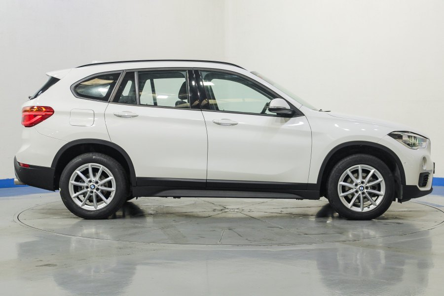 BMW X1 Diésel sDrive18dA Business 6