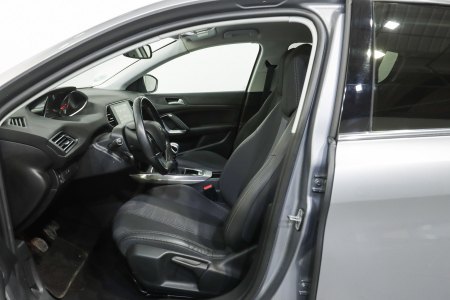 Peugeot 308 Diésel 5p Allure 1.5 BlueHDi 96KW (130CV) 14