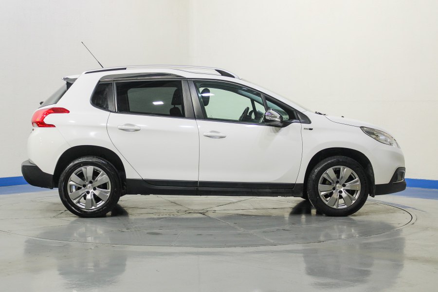 Peugeot 2008 Diésel Style 1.6 BlueHDi 100 6