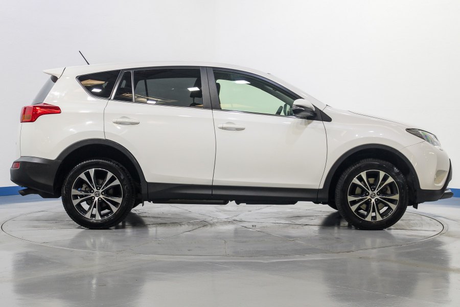 Toyota Rav4 Diésel 120D 4X2 Advance 6