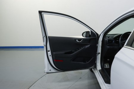 Hyundai IONIQ Híbrido 1.6 GDI HEV Style DCT 19