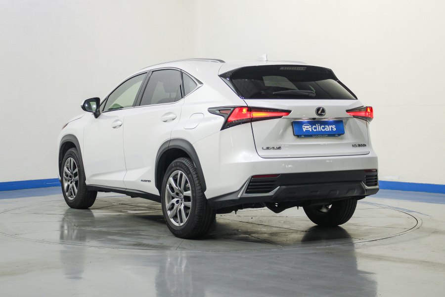 Lexus NX Híbrido 2.5 300h Executive Navigation 4WD 8