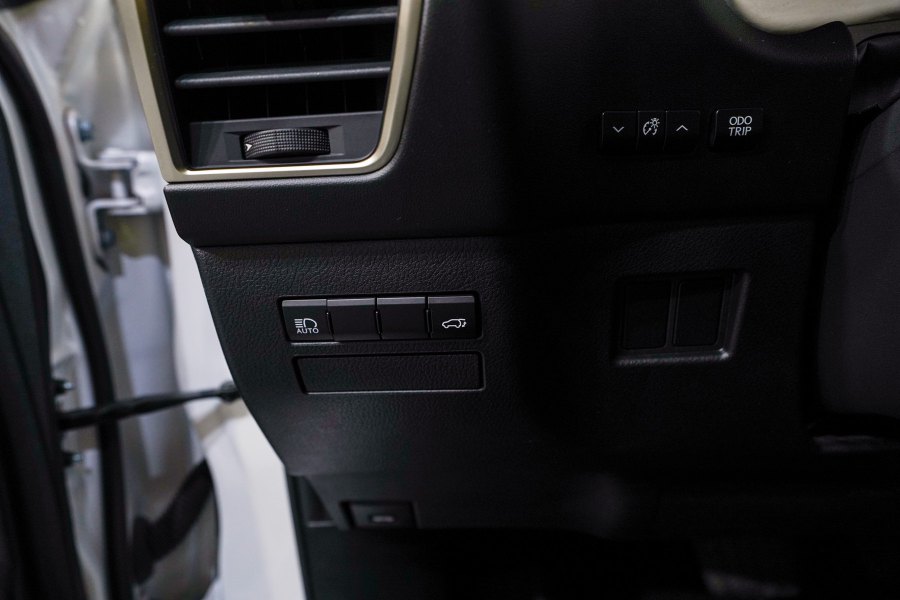 Lexus NX Híbrido 2.5 300h Executive Navigation 4WD 24
