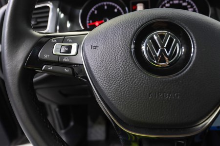 Volkswagen Golf Diésel Advance 1.6 TDI 85kW (115CV) 24