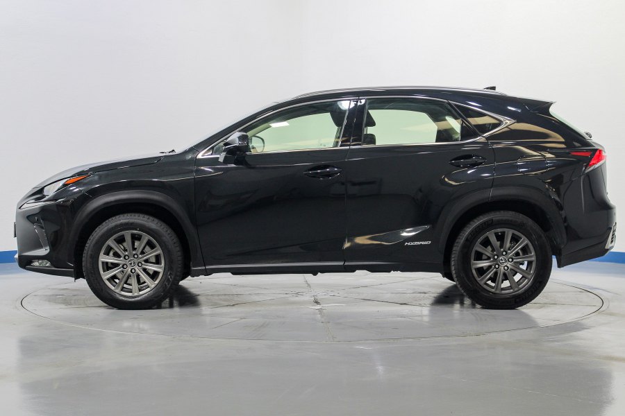 Lexus NX Híbrido 2.5 300h Business Navigation 2WD 7