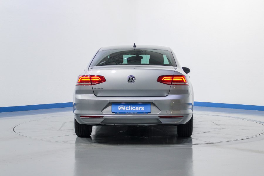 Volkswagen Passat Diésel Advance 2.0 TDI 110kW (150CV) 4