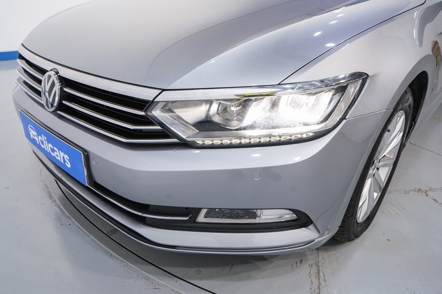 Volkswagen Passat Diésel Advance 2.0 TDI 110kW (150CV) 9