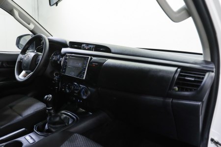 Toyota Hilux Diésel 2.4 D-4D Cabina Doble GX 4x4 31