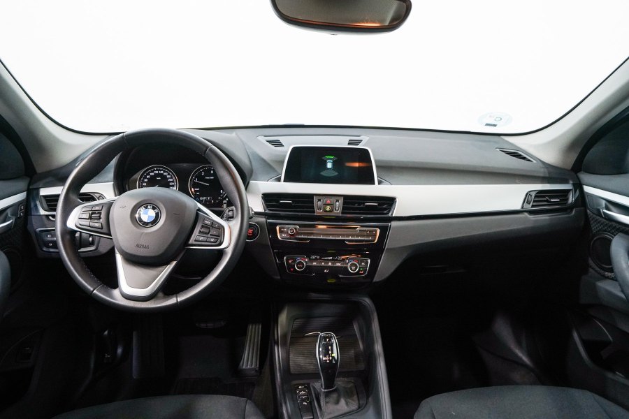 BMW X1 Diésel sDrive18dA 11