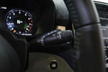 Volvo XC40 Gasolina 1.5 T3 Momentum 22