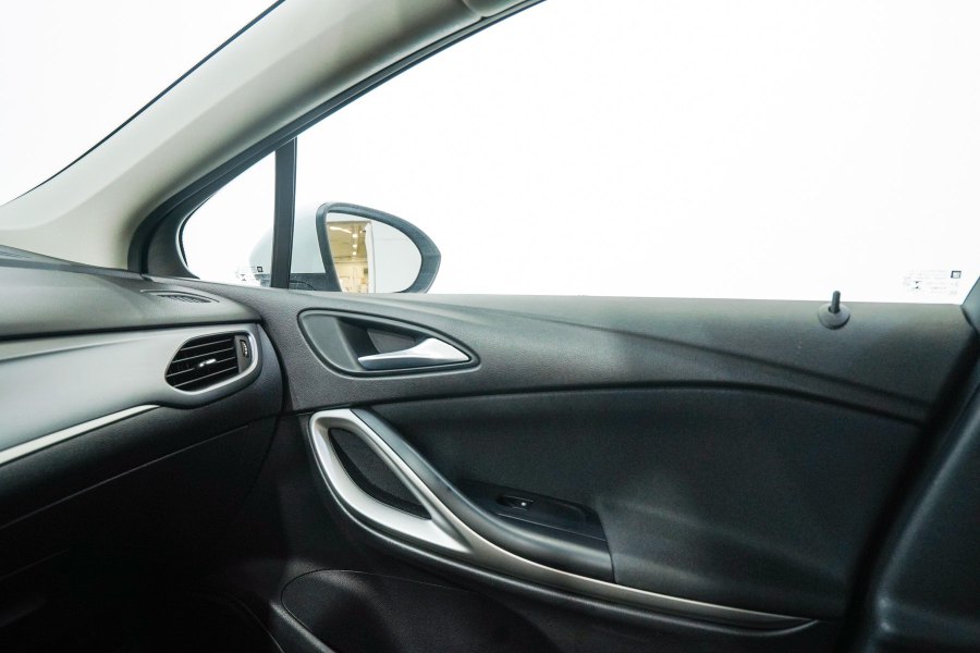 Opel Astra Diésel 1.6 CDTi 81kW (110CV) Business + 30