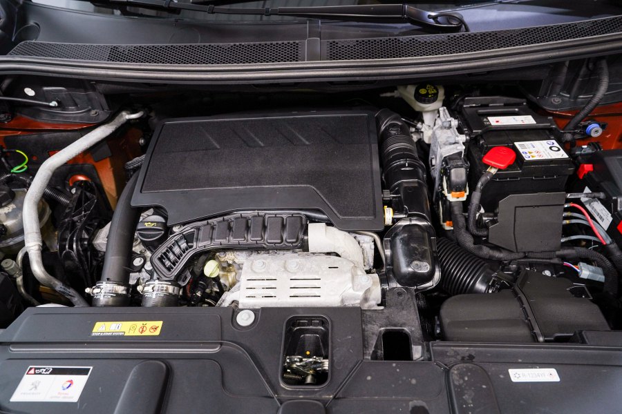 Peugeot 5008 Gasolina 1.2 PureTech 96KW (130CV) S&S Allure 36