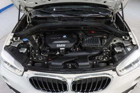 BMW X1 Diésel sDrive18d 37