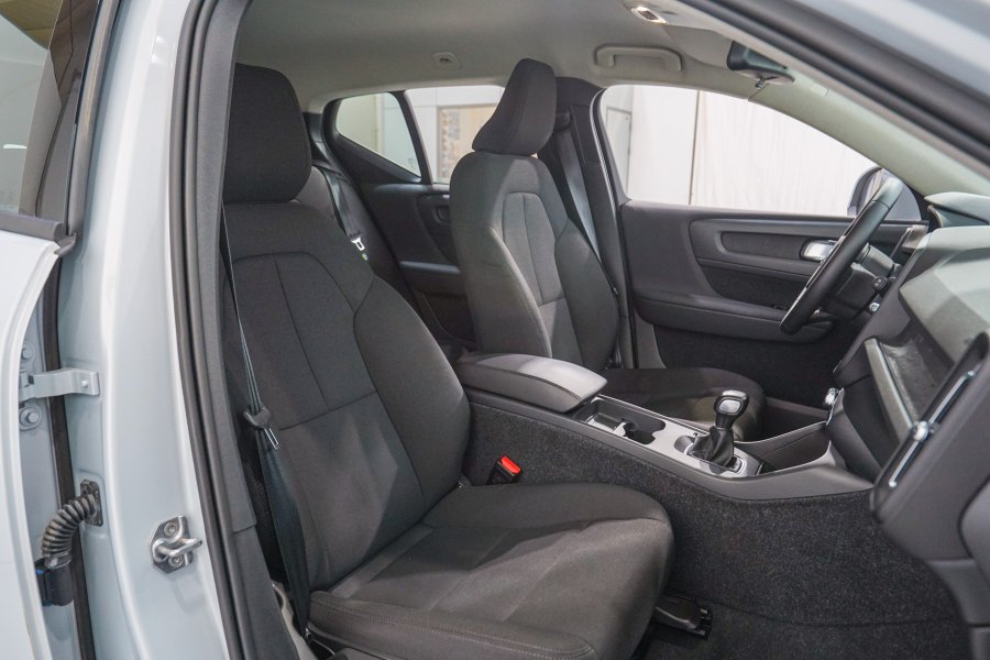 Volvo XC40 Gasolina XC40 T2 Momentum Core 9