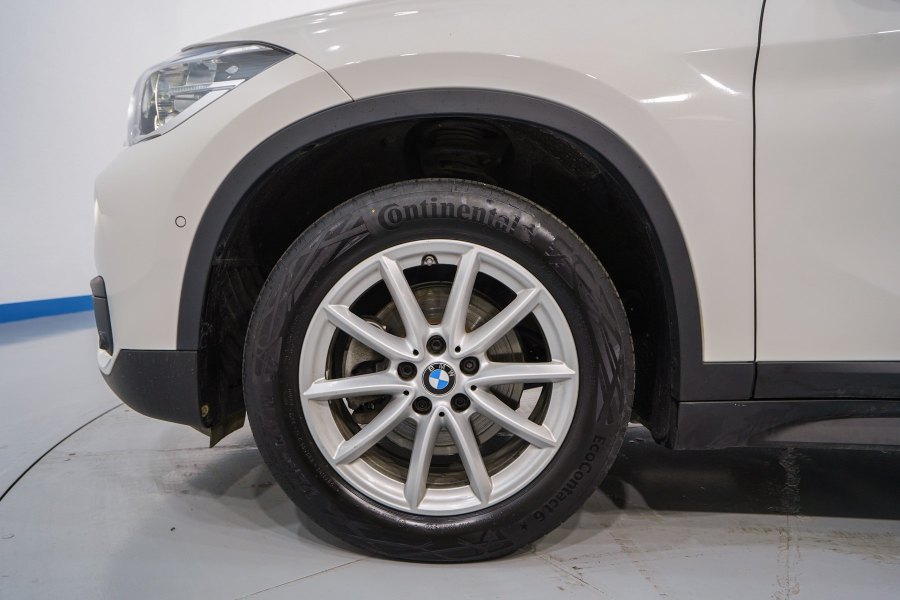 BMW X1 Diésel sDrive18d 10