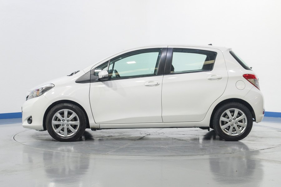 Toyota Yaris Gasolina 100 Active 7