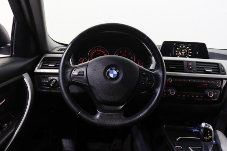 BMW Serie 3 Diésel 318d Touring 22
