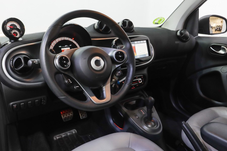 Smart ForTwo Gasolina 0.9 66kW (90CV) COUPE 6