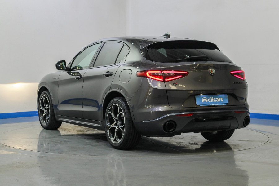 Alfa Romeo Stelvio Diésel 2.2 Diésel 154kW (210CV) Veloce Q4 8