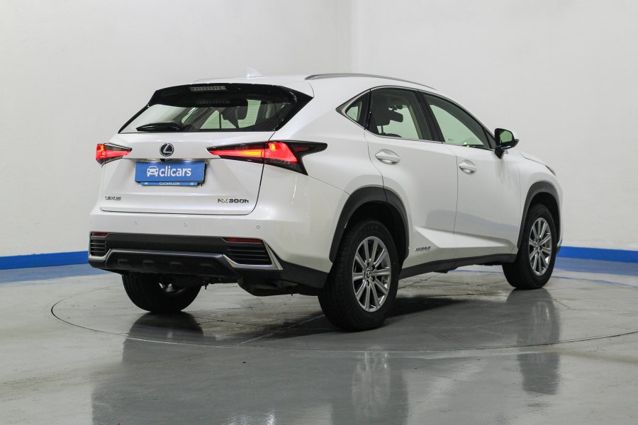 Lexus NX Híbrido 2.5 300h Business Navigation 2WD 5