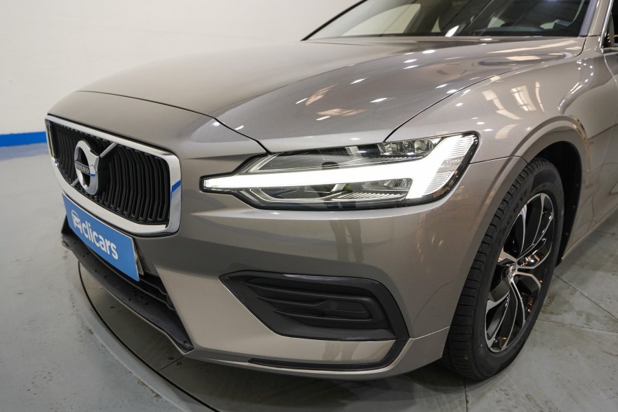 Volvo V60 Mild hybrid 2.0 B4 (D) Momentum Pro Auto 9