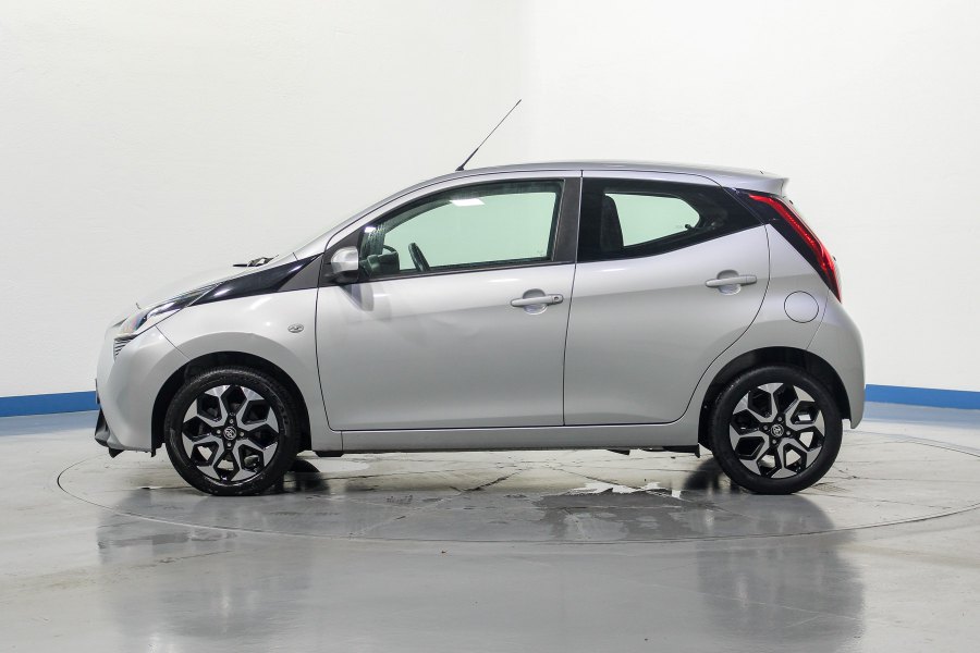 Toyota Aygo Gasolina Aygo 70 x-play 7