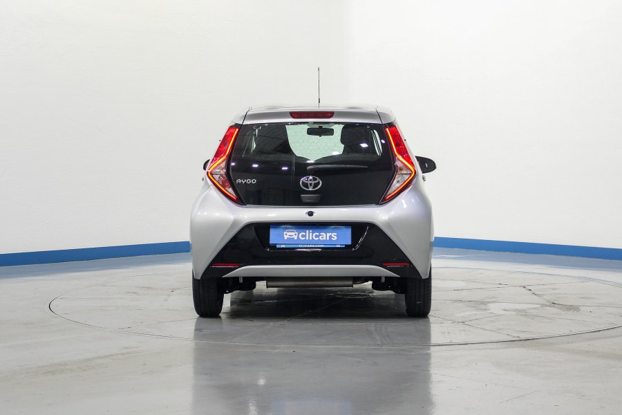 Toyota Aygo Gasolina Aygo 70 x-play 4