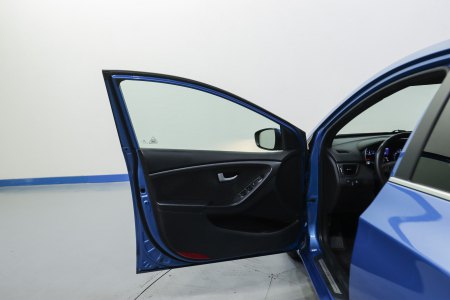 Hyundai i30 Gasolina 1.6 GDi BlueDrive Go! 19