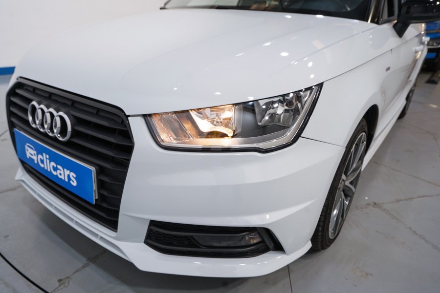 Audi A1 Gasolina Sportback 1.0 TFSI Adrenalin 9