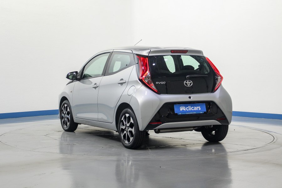 Toyota Aygo Gasolina Aygo 70 x-play 8