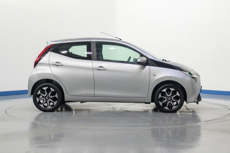 Toyota Aygo Gasolina Aygo 70 x-play 6