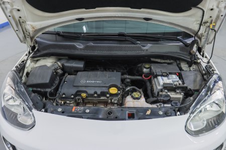 Opel Adam Gasolina 1.4 XER GLAM 36