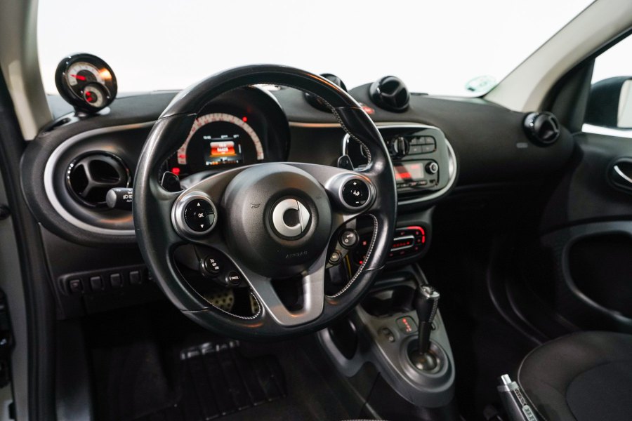 Smart ForTwo Gasolina 0.9 66kW (90CV) COUPE 11