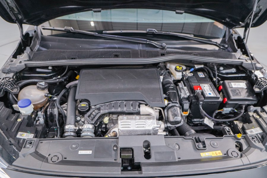 Opel Corsa Gasolina 1.2T XHL 74kW (100CV) GS-Line 34