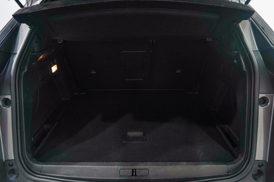 Peugeot 3008 SUV Mild hybrid 3008 Hybrid 136 Allure eDCS6 16