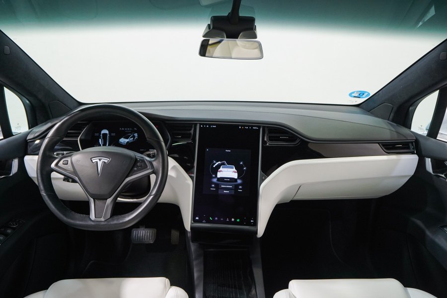 Tesla Model X Eléctrico Gran Autonomía 4WD 12