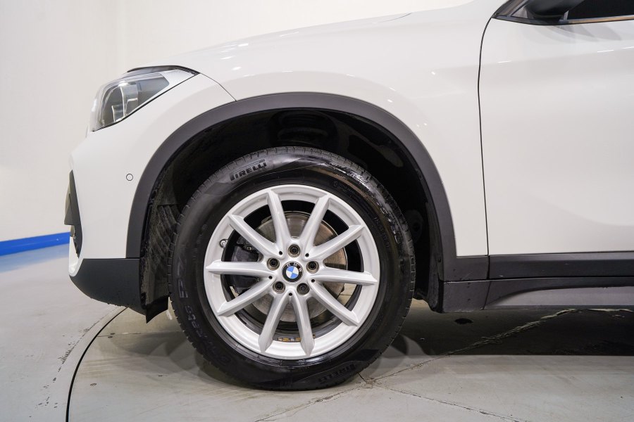 BMW X1 Diésel sDrive18dA 10