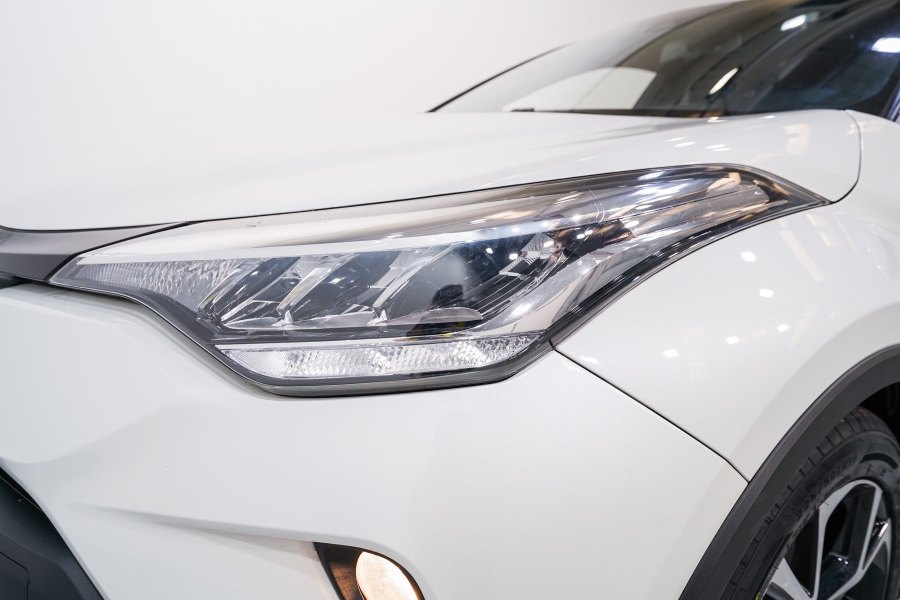 Toyota C-HR Híbrido 1.8 125H Advance 9