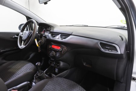 Opel Corsa Gasolina 1.4 66kW (90CV) Business 32