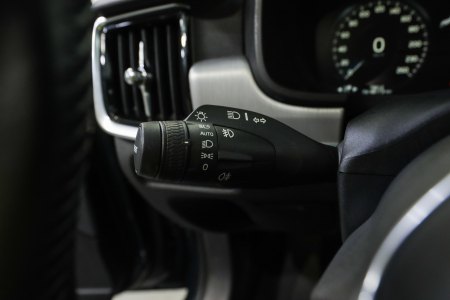 Volvo V90 Diésel 2.0 D3 Momentum Pro Auto 26