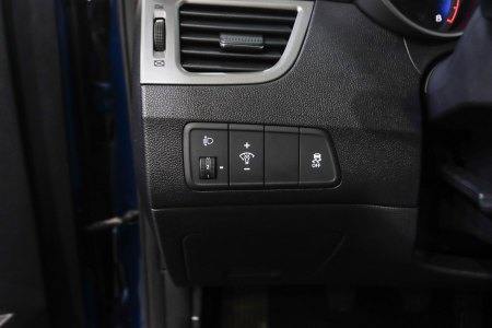 Hyundai Elantra Gasolina 1.6 MPI Comfort 26