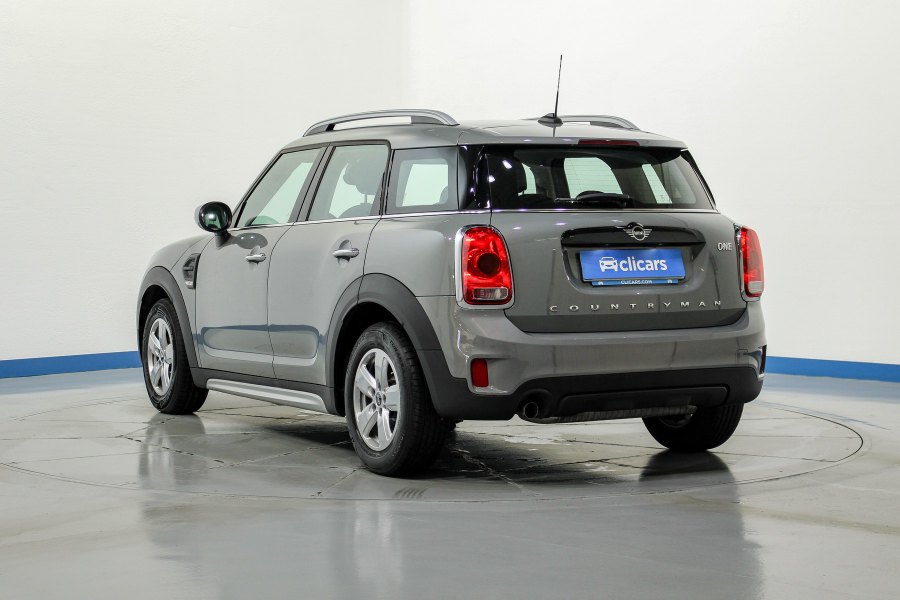 MINI Countryman Gasolina COUNTRYMAN ONE 8