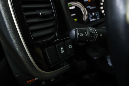 Mitsubishi Outlander Híbrido enchufable 2.4 PHEV Kaiteki Auto 4WD 28