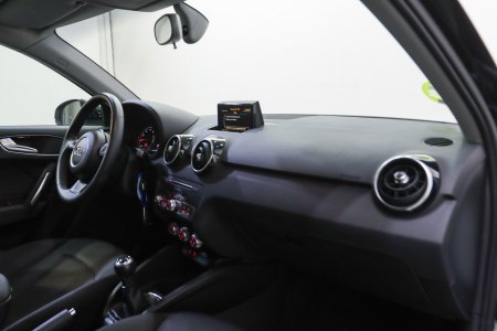 Audi A1 Gasolina Sportback 1.0 TFSI Adrenalin 33