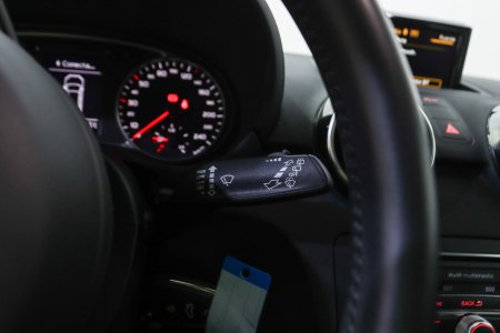 Audi A1 Gasolina Sportback 1.0 TFSI Adrenalin 23