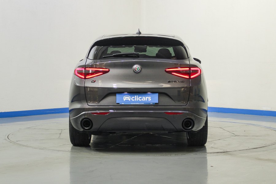 Alfa Romeo Stelvio Diésel 2.2 Diésel 154kW (210CV) Veloce Q4 4